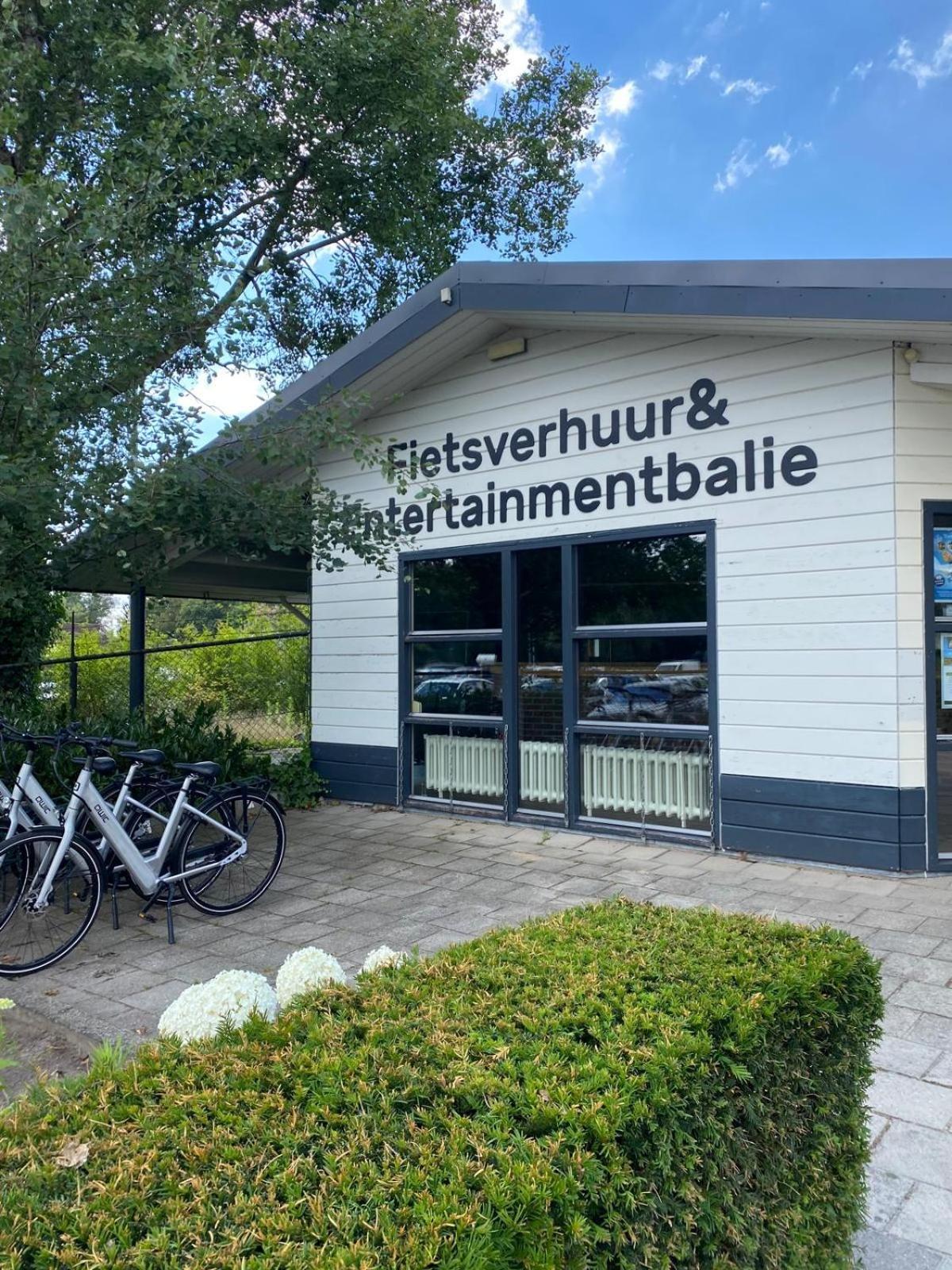 Knus Boomstamhuisje Op De Schatberg - Nabij Toverland Sevenum Esterno foto